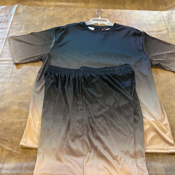 LU LINEA UOMO Two Piece Short Set, XXL, Gold/Black - Picture 1 of 1